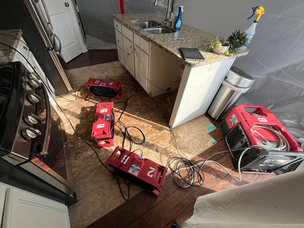 24/7 emergency Water Damage Restoration in Grand Rapids